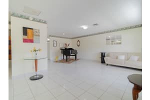 5974 Ithaca Cir W, Lake Worth, FL 33463, Sold 11/09/21