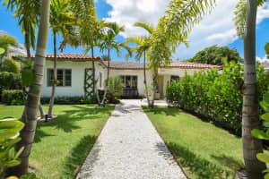 220 Sunset Rd, West Palm Beach, FL 33401, Sold 10/12/21
