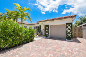 220 Sunset Rd, West Palm Beach, FL 33401, Sold 10/12/21