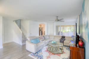 4663 Pinemore Ln, Lake Worth, FL 33463, Sold 10/15/21