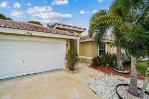 12103 Sunset Point Dr, Wellington, FL 33414, Sold 08/27/21