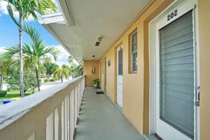 2214 NE 1st Way, Boynton Beach, FL 33435, Sold 08/31/21