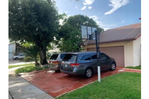 6941 NW 45th St, Lauderhill, FL 33319, Sold 11/10/21