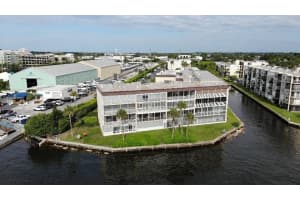 100 Waterway Dr S, Lantana, FL 33462, Sold 09/24/21