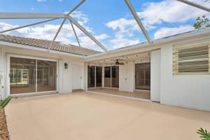 10104 Chapman Oak Ct, Palm Beach Gardens, FL 33410, Sold 08/31/21