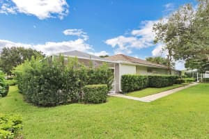 10104 Chapman Oak Ct, Palm Beach Gardens, FL 33410, Sold 08/31/21