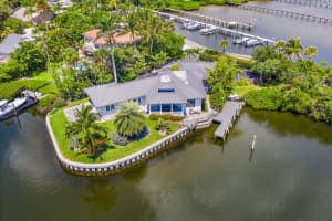 9 Simara St, Stuart, FL 34996, Sold 12/01/21