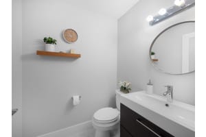 5824 Strawberry Lakes Cir, Lake Worth, FL 33463, Sold 09/17/21