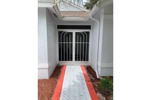1847 Shadow Creek Rd, Greenacres, FL 33413, Sold 10/13/21
