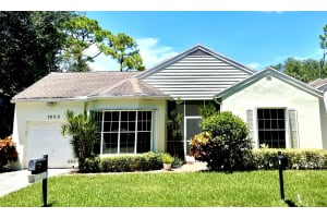 7600 Forest Green Ln, Boynton Beach, FL 33436, Sold 09/17/21