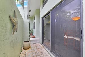 3016 S Oakland Forest Dr, Oakland Park, FL 33309, Sold 09/29/21