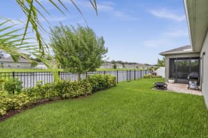 5337 Oakland Lake Cir, Fort Pierce, FL 34951, Sold 09/15/21