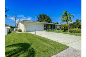 1593 NE 24th St, Jensen Beach, FL 34957, Sold 08/25/21