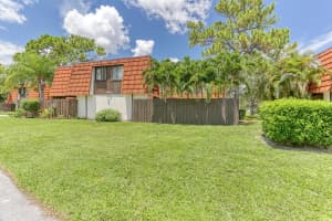 6444 Red Pine Ln, Greenacres, FL 33415, Sold 09/24/21