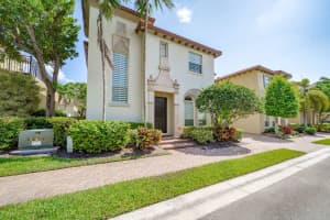 50 Via Poinciana Ln, Boca Raton, FL 33487, Sold 11/19/21
