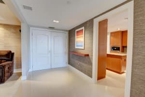 200 E Palmetto Park Rd, Boca Raton, FL 33432, Sold 09/21/21