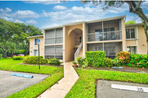 13750 Oneida Dr Apt B2, Delray Beach, FL 33446, Sold 09/10/21