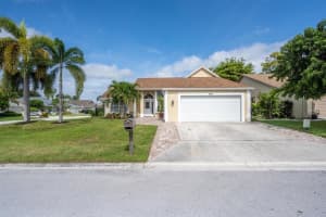 13015 Blue Lake Dr, Wellington, FL 33414, Sold 09/03/21