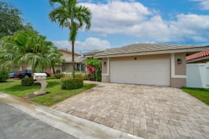 11731 SW 9th Ct, Pembroke Pines, FL 33025, Sold 11/10/21