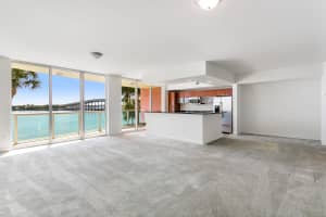 2650 Lake Shore Dr, Riviera Beach, FL 33404, Sold 09/30/21