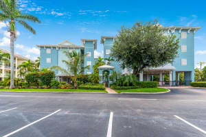 215 NW Flagler Ave, Stuart, FL 34994, Sold 12/09/21