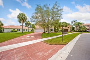 1527 S Club Dr, Wellington, FL 33414, Sold 09/17/21