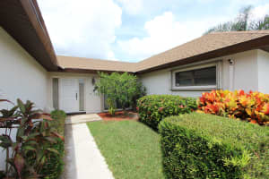 10267 Greentrail Dr N, Boynton Beach, FL 33436, Sold 09/14/21