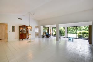 10267 Greentrail Dr N, Boynton Beach, FL 33436, Sold 09/14/21