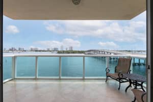 MLS# R10737509, Riviera Beach, Florida 33404