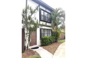 100 Weybridge Cir, Royal Palm Beach, FL 33411, Sold 10/11/21