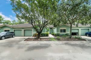 220 Crestwood Cir, Royal Palm Beach, FL 33411, Sold 09/15/21