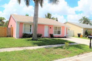 5696 Priscilla Ln, Lake Worth, FL 33463, Sold 11/03/21
