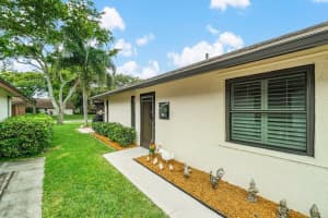 1437 Pines Ln, West Palm Beach, FL 33415, Sold 09/22/21