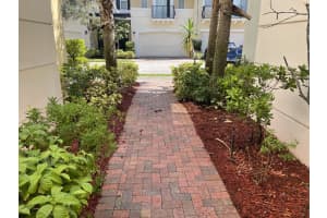 567 NW 35th Pl, Boca Raton, FL 33431, Sold 09/23/21