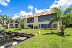 2600 S Kanner Hwy APT M3, Stuart, FL 34994, Sold 10/15/21