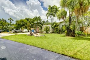 1775 NW 40th St, Oakland Park, FL 33309, Sold 09/21/21