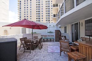 MLS# R10737917, West Palm Beach, Florida 33407