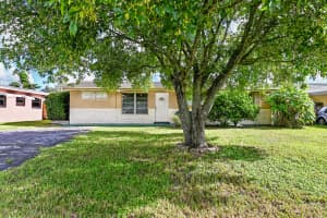 5663 Middlecoff Dr, West Palm Beach, FL 33413, Sold 10/25/21