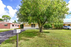 5663 Middlecoff Dr, West Palm Beach, FL 33413, Sold 10/25/21