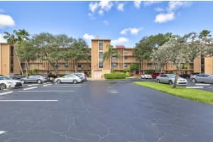7300 Lake Cir Dr, Margate, FL 33063, Sold 09/08/21