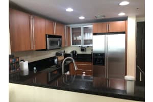 MLS# R10738106, West Palm Beach, Florida 33401