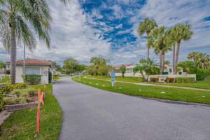 2561 Boundbrook Blvd, West Palm Beach, FL 33406, Sold 02/04/22