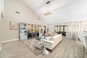 2875 Gettysburg Ln, West Palm Beach, FL 33409, Sold 10/01/21