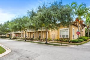 2409 NW 7th St, Boynton Beach, FL 33426, Sold 09/27/21