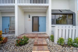 726 NE 20th Ln, Boynton Beach, FL 33435, Sold 03/14/22