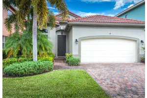 24 Country Lake Cir, Boynton Beach, FL 33436, Sold 10/18/21