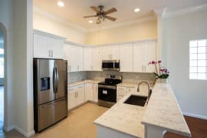 24 Country Lake Cir, Boynton Beach, FL 33436, Sold 10/18/21