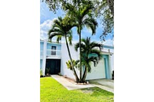115 Fairway Ln, Royal Palm Beach, FL 33411, Sold 10/07/21