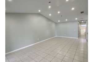 MLS# R10738549, West Palm Beach, Florida 33417