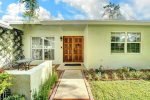 13122 La Mirada Cir, Wellington, FL 33414, Sold 09/30/21
